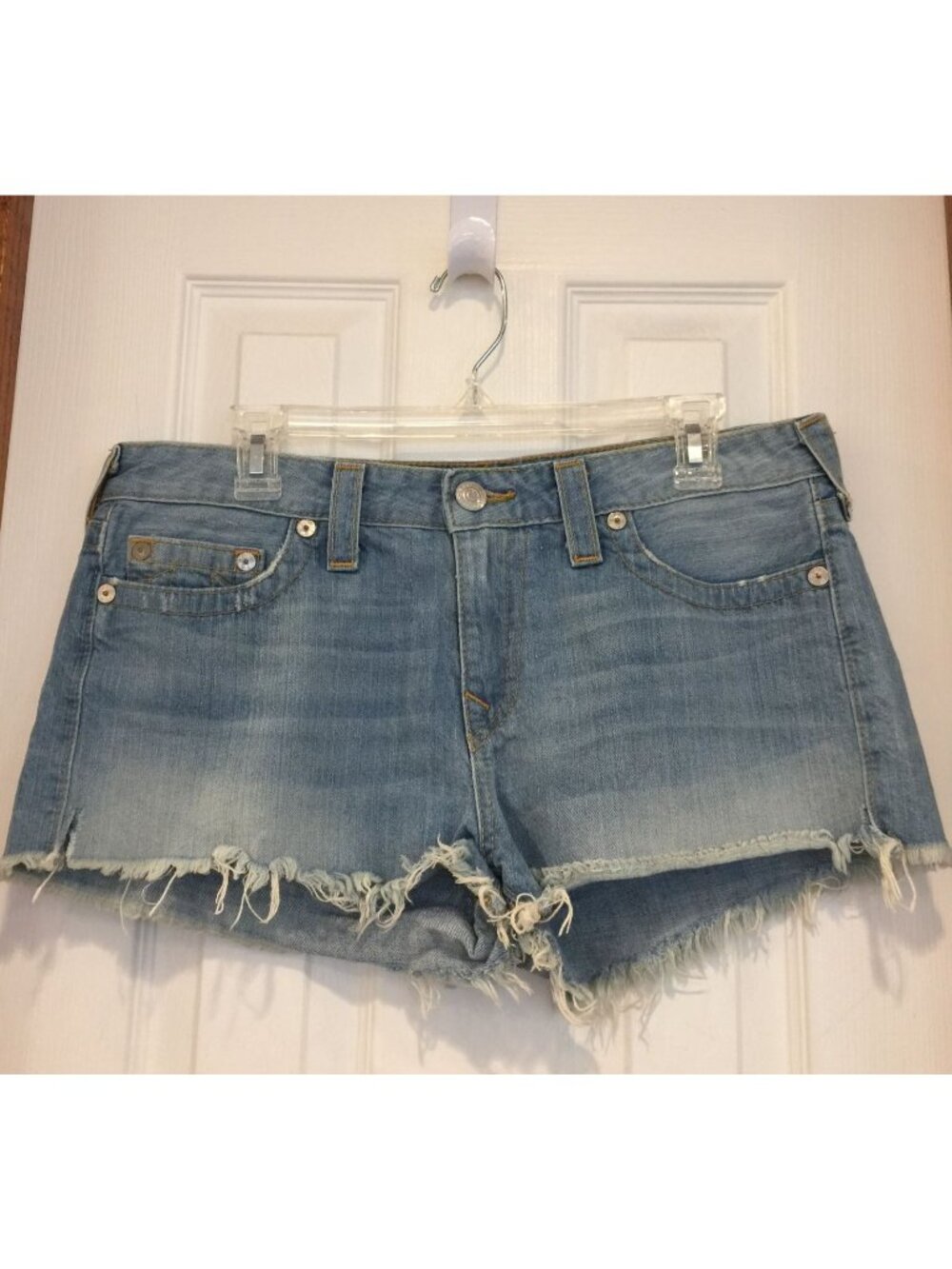 True Religion Dana Ladies 32 Raw Hem Light Wash Denim Shorts 100% Cotton